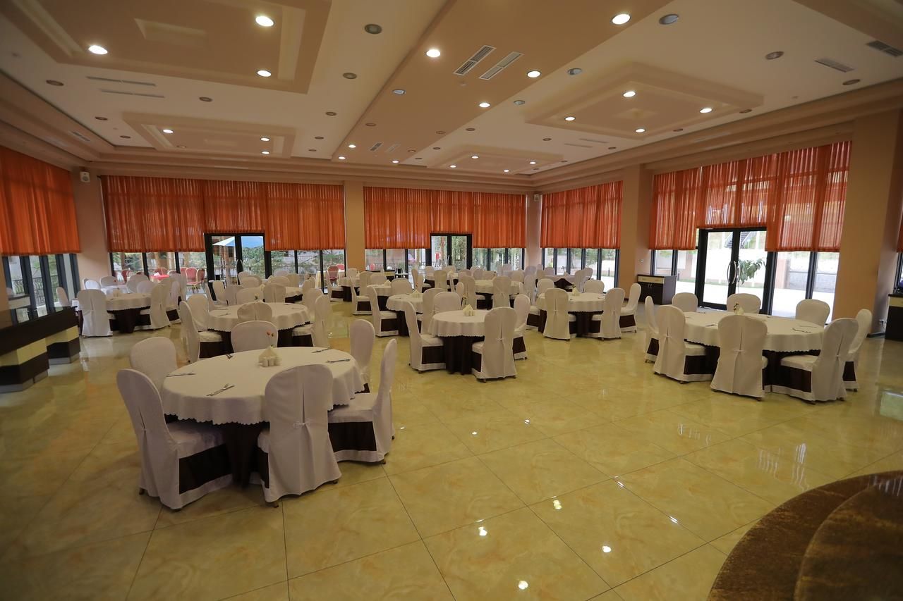 Отель Aghveran Ararat Resort Hotel Арзакан-24