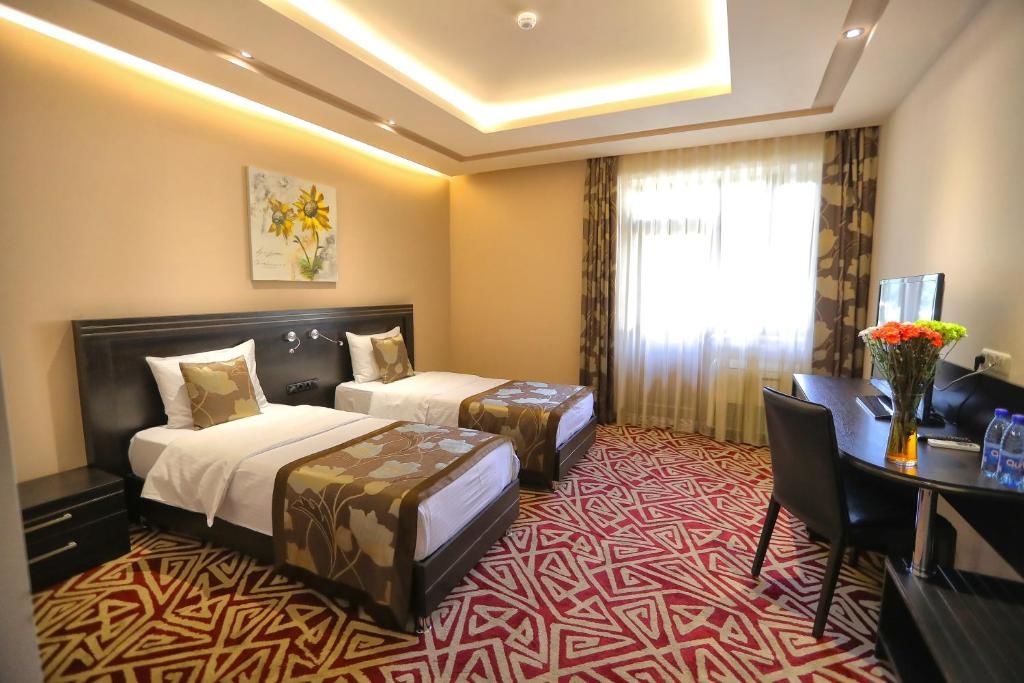 Отель Aghveran Ararat Resort Hotel Арзакан