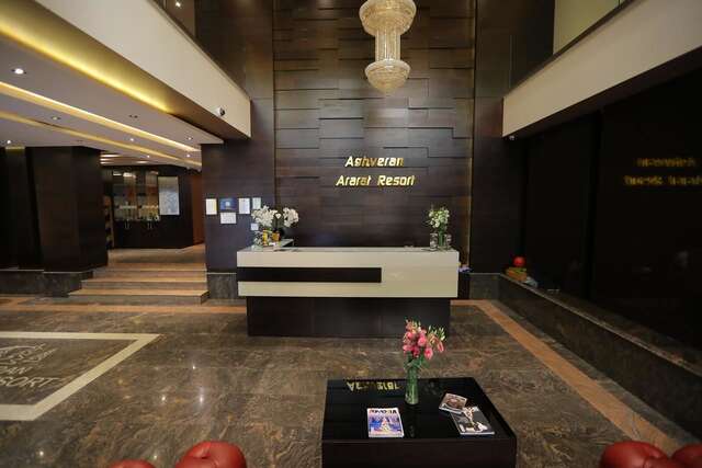 Отель Aghveran Ararat Resort Hotel Арзакан-19
